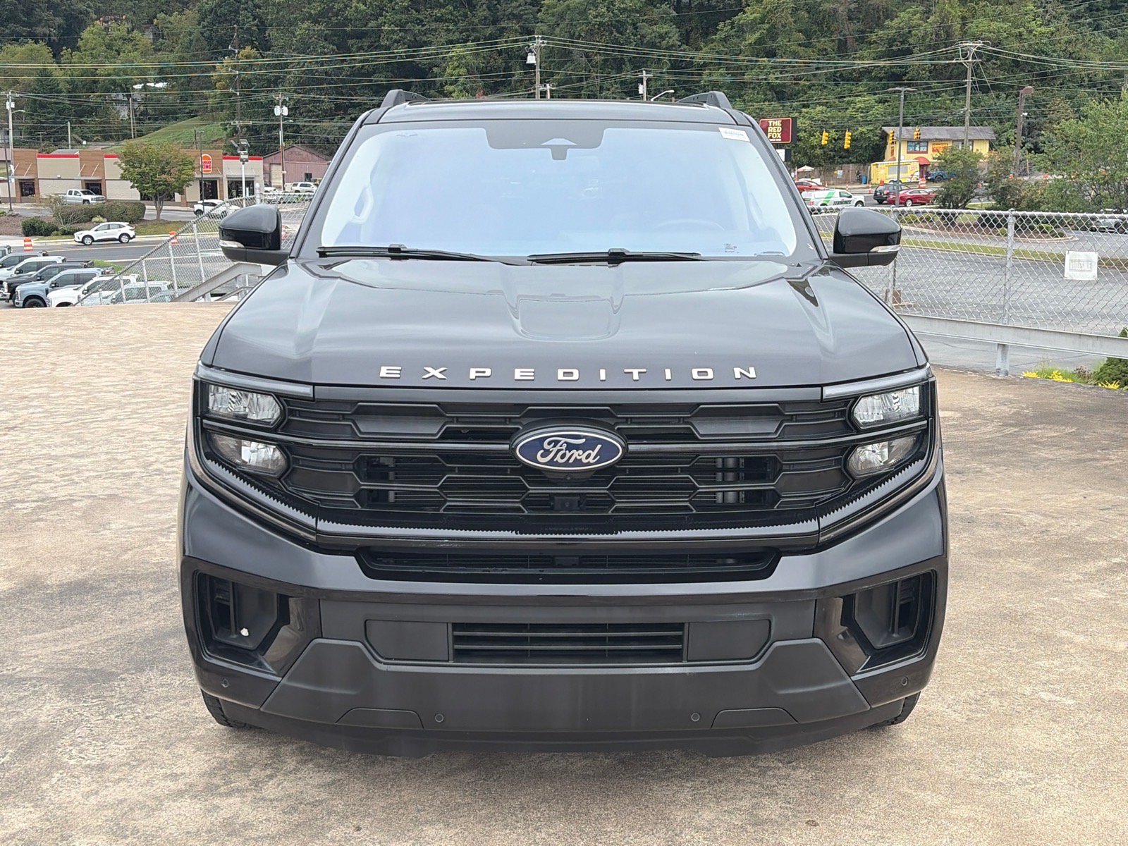 Certified 2025 Ford Expedition Active AWD/4WD image 5