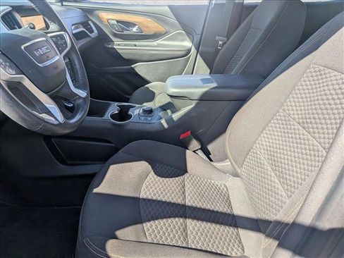 Used 2019 GMC Terrain SLE w/ Driver Convenience Package FWD image 13