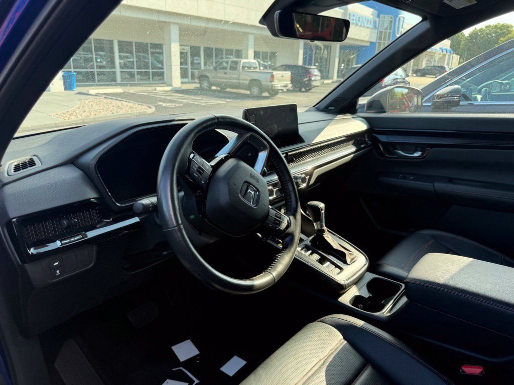 Certified 2025 Honda CR-V Sport Touring image 8