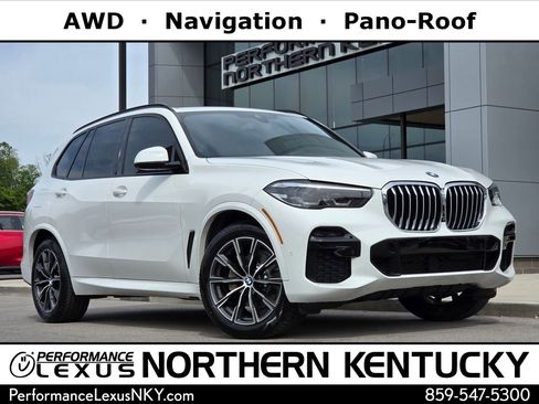 Used 2022 BMW X5 xDrive40i w/ M Sport Package AWD/4WD image 1