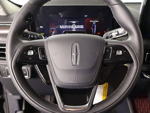 New 2026 Lincoln Aviator Reserve AWD/4WD image 3
