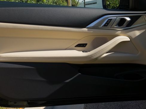 Used 2025 BMW 430i Convertible w/ Convenience Package image 13