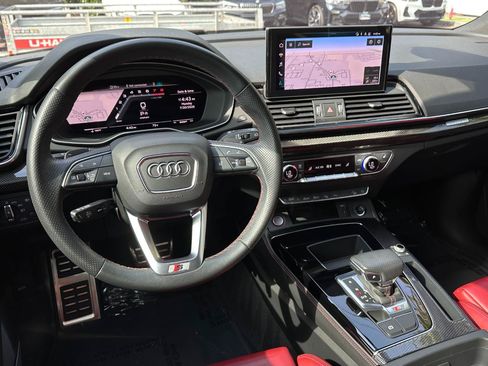 Used 2021 Audi SQ5 Prestige w/ Prestige Package AWD/4WD image 2