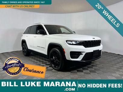 Used 2023 Jeep Grand Cherokee Altitude