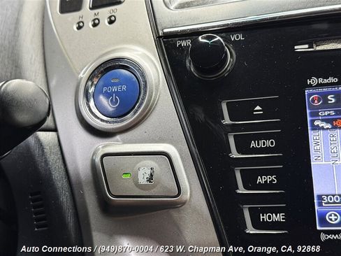 Used 2016 Toyota Prius V Three image 20