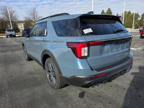 New 2026 Ford Explorer ST image 3