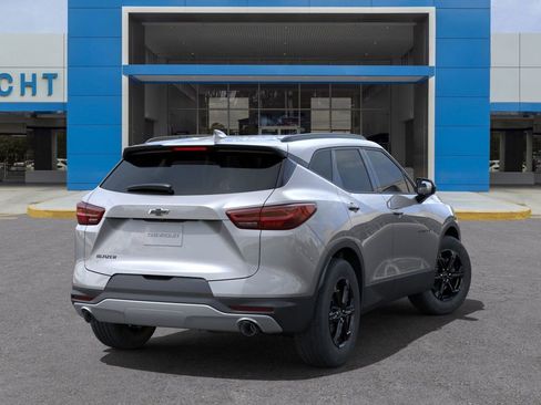New 2025 Chevrolet Blazer LT w/ Convenience Package image 4