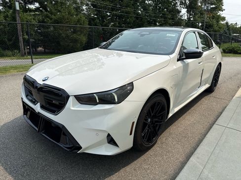New 2026 BMW M5 w/ Executive Package image 7