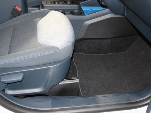 Certified 2025 Ford Maverick XLT w/ XLT Luxury Package image 11