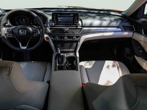 Used 2019 Honda Accord LX image 19
