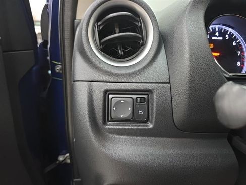 Used 2018 Nissan Versa SV w/ SV Special Edition image 22