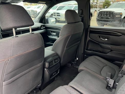 Used 2023 Honda Pilot Sport image 20