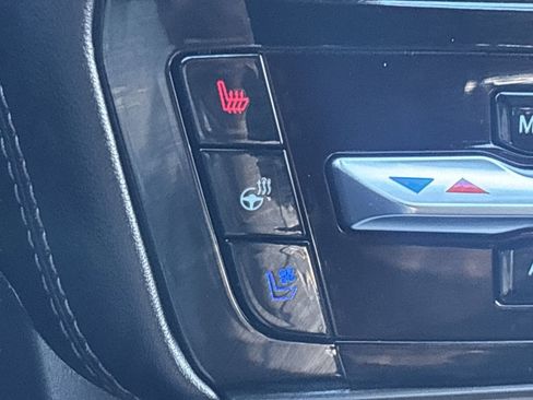 Used 2023 Ford Explorer Platinum w/ Technology Package image 28