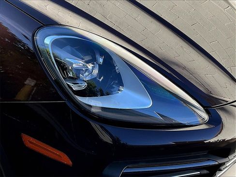 Certified 2023 Porsche Cayenne image 29