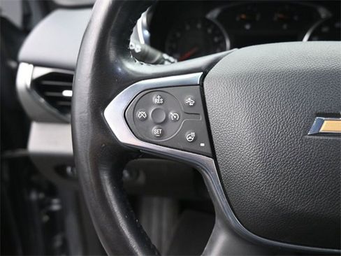 Used 2020 Chevrolet Traverse LT w/ Driver Confidence II Package image 33
