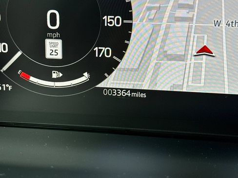 Used 2025 Land Rover Discovery Sport S image 35