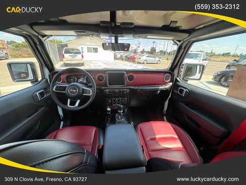 Used 2023 Jeep Wrangler Unlimited Rubicon 4xe AWD/4WD image 22