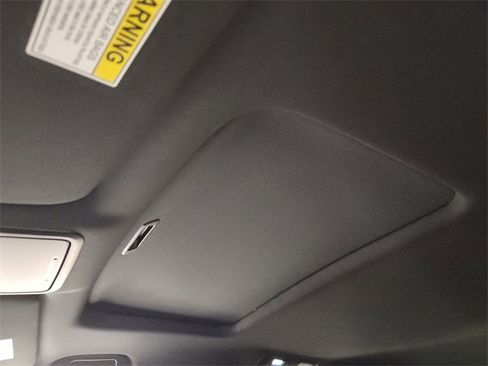 Used 2024 Honda Odyssey Sport image 25