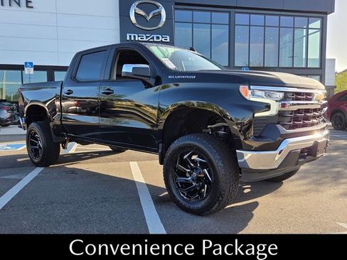 Used 2025 Chevrolet Silverado 1500 LT AWD/4WD image 17