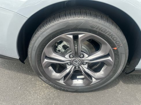 New 2026 Honda Accord EX-L image 9