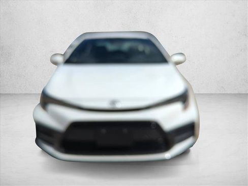 Used 2021 Toyota Corolla SE w/ Carpet Mat Package (TMS) FWD image 2