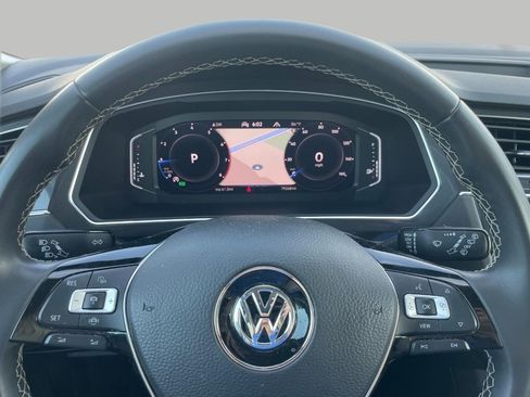 Used 2021 Volkswagen Tiguan SEL AWD/4WD image 51