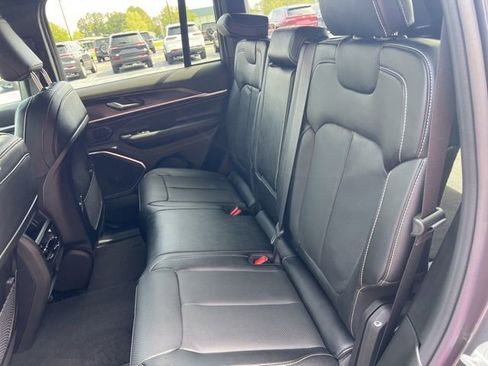 New 2026 Jeep Grand Cherokee Limited AWD/4WD image 19
