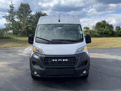 New 2024 RAM ProMaster 2500 w/ Safety Group FWD image 7