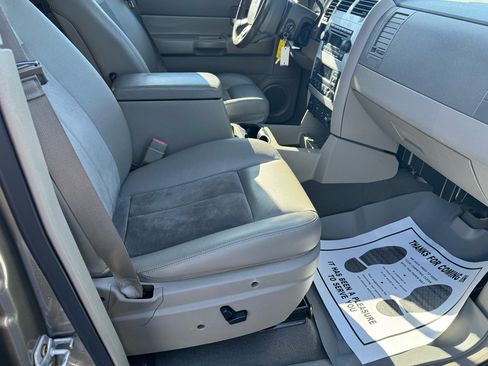 Used 2007 Dodge Durango Limited image 14