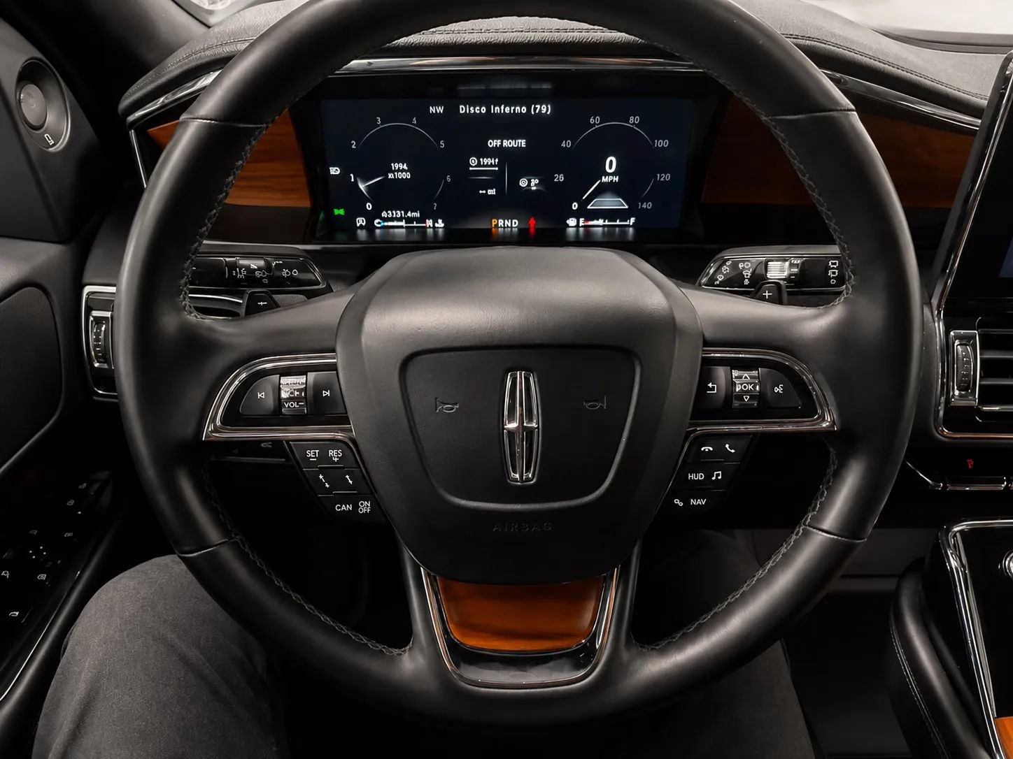 Used 2019 Lincoln Navigator L Reserve w/ Cargo Package AWD/4WD image 32