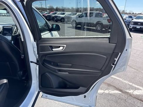 Used 2024 Ford Edge SEL w/ Convenience Package AWD/4WD image 31