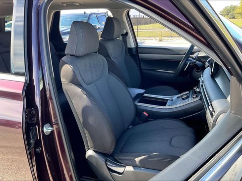 Used 2023 Hyundai Palisade SE image 8