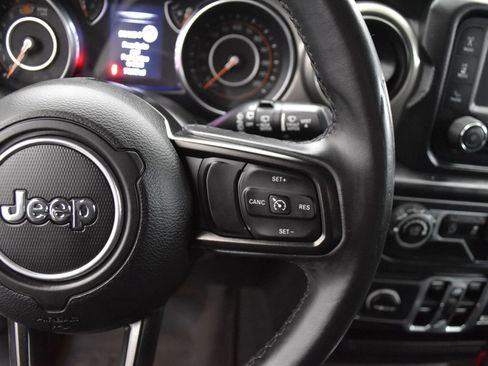 Used 2018 Jeep Wrangler Unlimited Sport S image 8