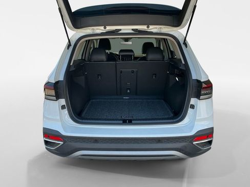 New 2025 Volkswagen Taos SEL image 16