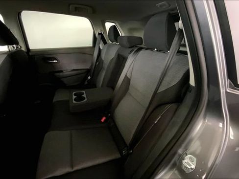 Used 2021 Nissan Rogue SV FWD image 12