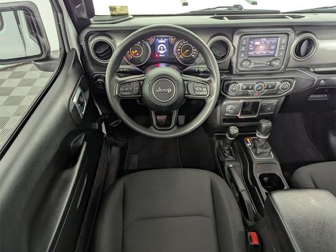 Used 2021 Jeep Gladiator Sport w/ Trailer Tow Package image 14