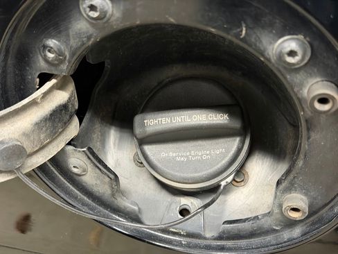 Used 2015 GMC Sierra 1500 Denali image 21