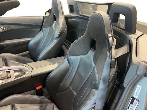 Used 2022 BMW Z4 M40i image 8