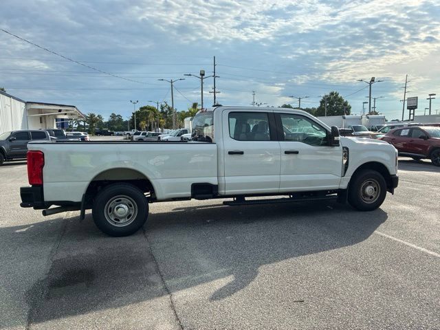 Used 2024 Ford F350 XL RWD image 2