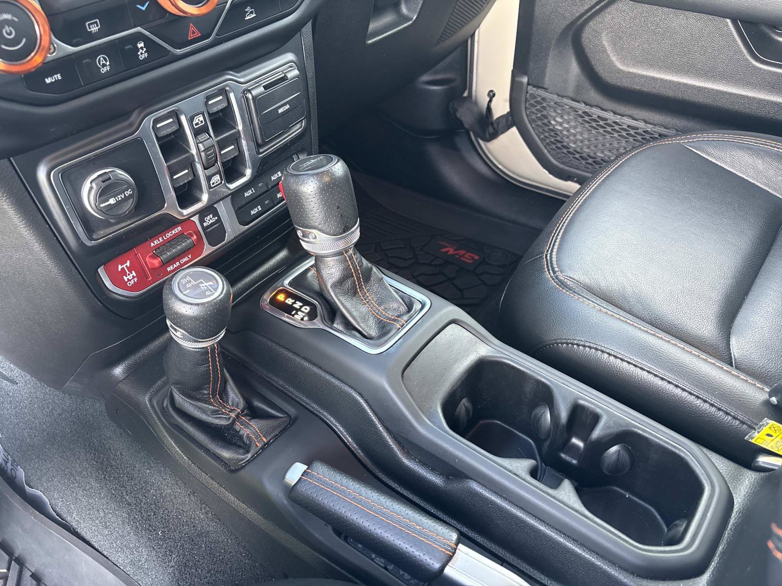 Used 2022 Jeep Gladiator Mojave w/ LED Lighting Group AWD/4WD image 26