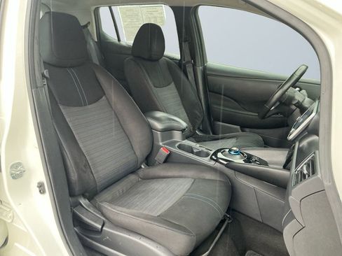Used 2023 Nissan Leaf SV Plus image 15