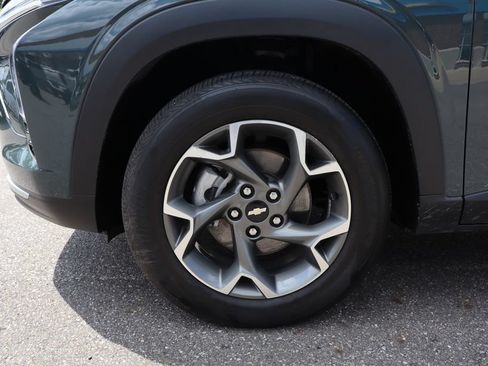 Used 2025 Chevrolet Trax LT w/ Driver Confidence Package FWD image 23