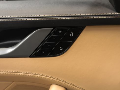 Certified 2021 Porsche 911 Carrera S RWD image 31