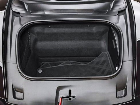 Used 2024 Porsche 911 Targa 4S image 32