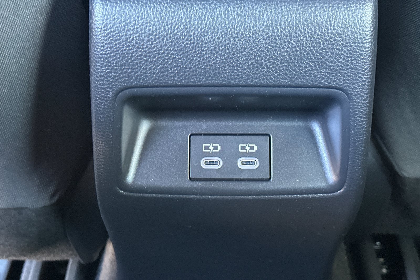 Used 2026 Toyota Corolla SE w/ SE Package FWD image 15