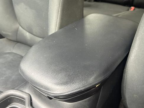 Used 2021 Toyota RAV4 LE FWD image 68