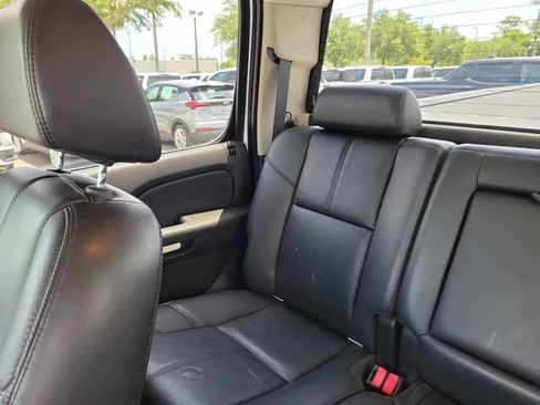 Used 2007 Chevrolet Silverado 3500 LTZ AWD/4WD image 9