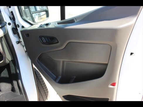 Used 2024 Ford Transit 350 XLT RWD image 22
