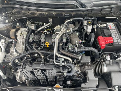 Used 2025 Nissan Altima 2.5 SV image 32