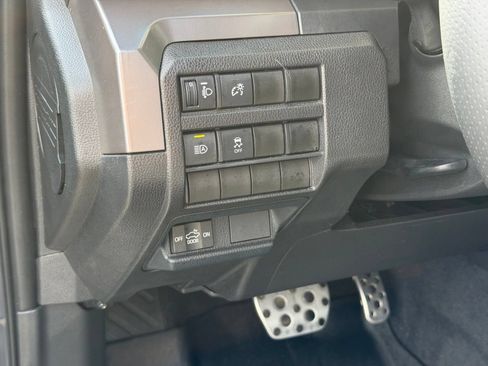 Used 2025 Toyota Tacoma TRD Sport AWD/4WD image 16